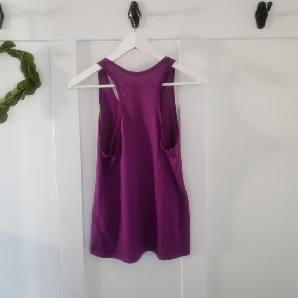 Nike dri-fit tank - Picture 2 of 4